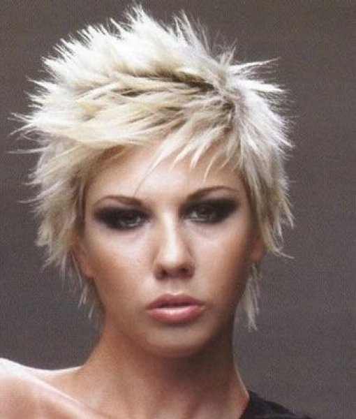 in style hair 2011. hairstyles for short hair 2011