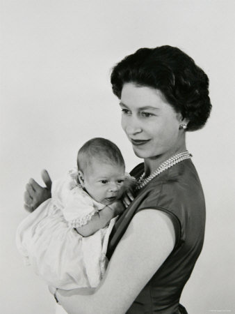 queen elizabeth 2 wedding ring. HRH Queen Elizabeth II attends