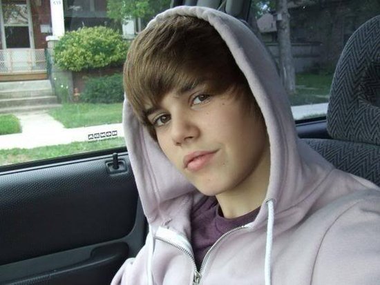 justin bieber wallpaper 2011. i love justin bieber wallpaper. justin bieber wallpapers 2011